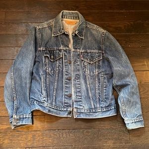 VINTAGE Levi jean jacket